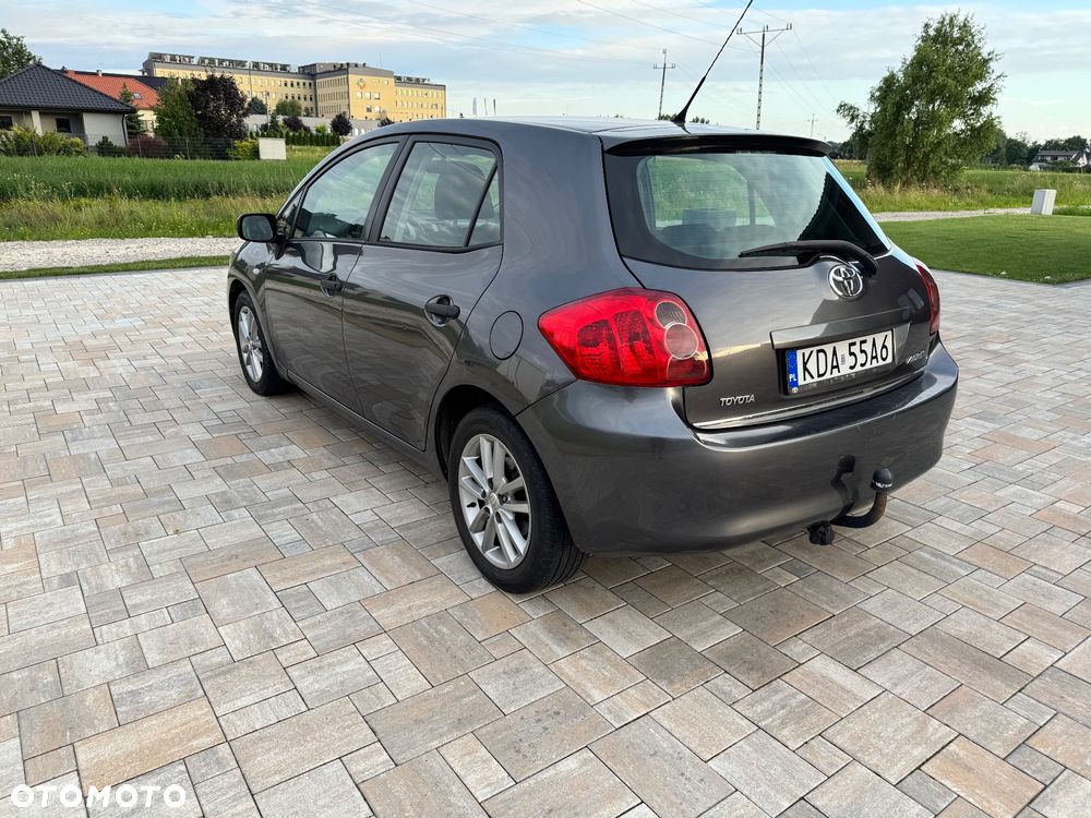 Toyota Auris 1.4 D-4D Luna - 5