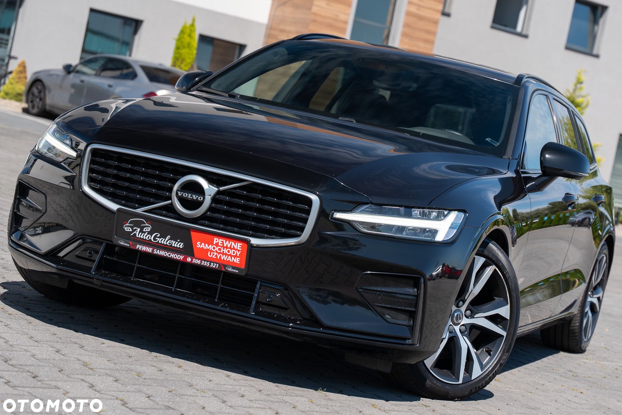 Volvo V60 D3 Geartronic R-Design - 1