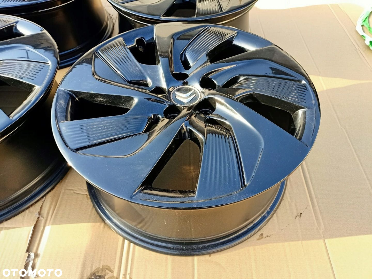 CITROEN C4 PICASSO II FELGI 9677090577 7.5J 18" 5x108 ET 54 CZARNE JAK NOWE - 4