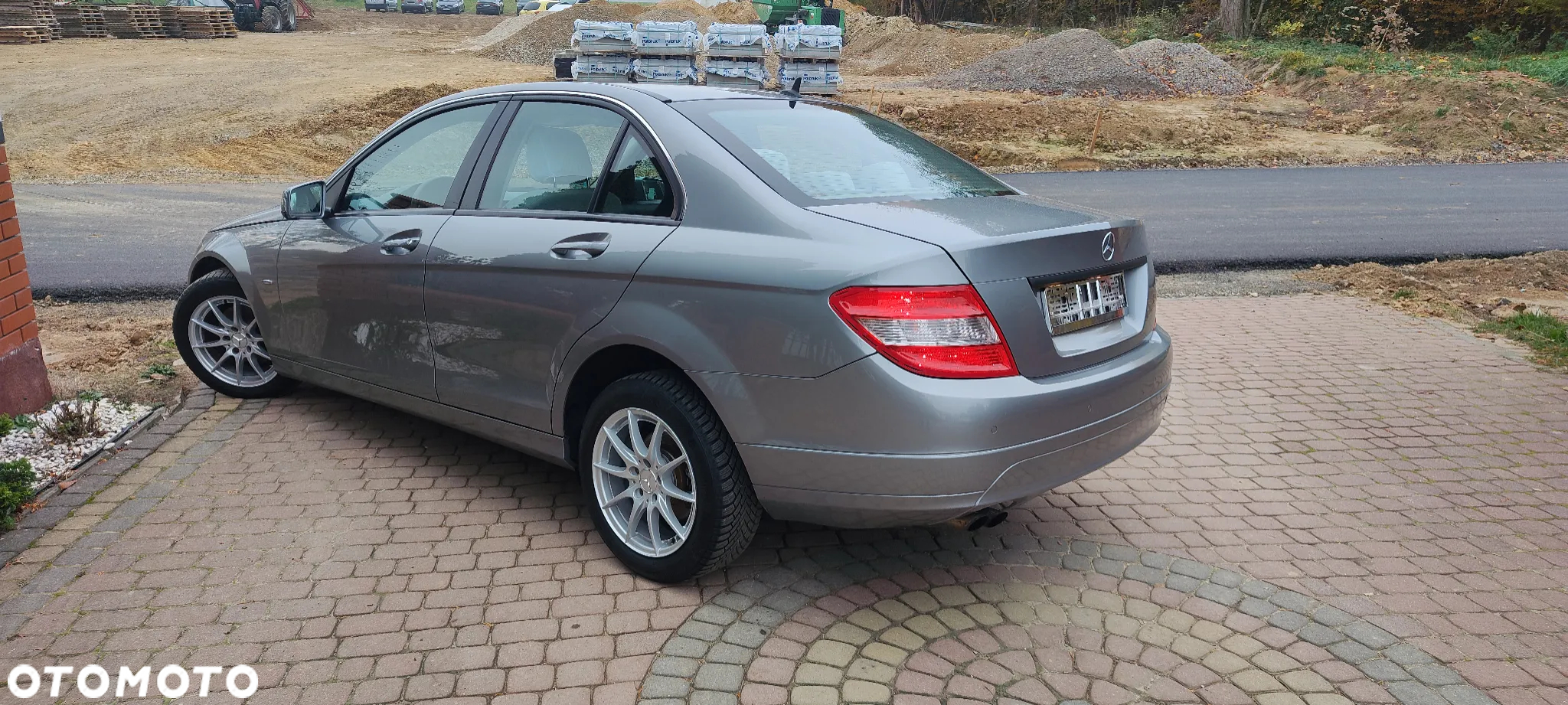 Mercedes-Benz Klasa C 180 T Kompressor BlueEFFICIENCY Elegance - 8