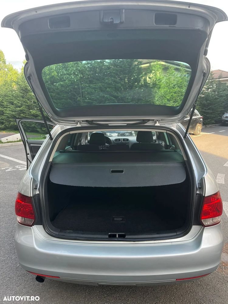 Volkswagen Golf 1.6 TDI DPF Comfortline - 8