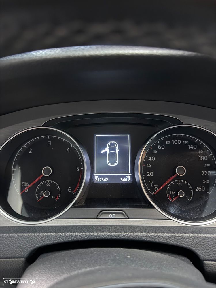 VW Golf 1.6 TDI 4Motion BlueMotion Comfortline - 9