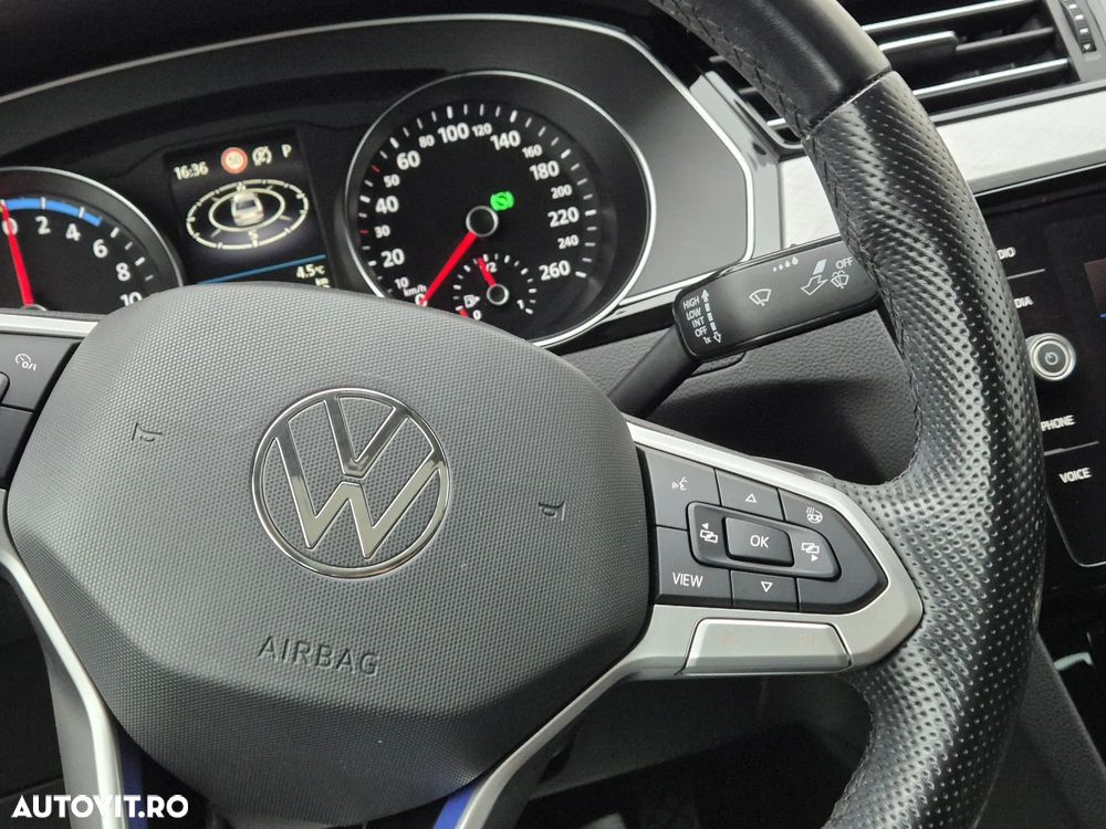 Volkswagen Passat GTE - 20