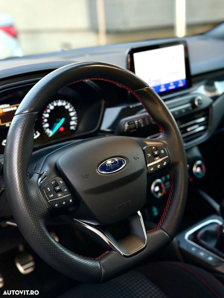 Ford Focus 1.0 EcoBoost MHEV ST-Line - 5