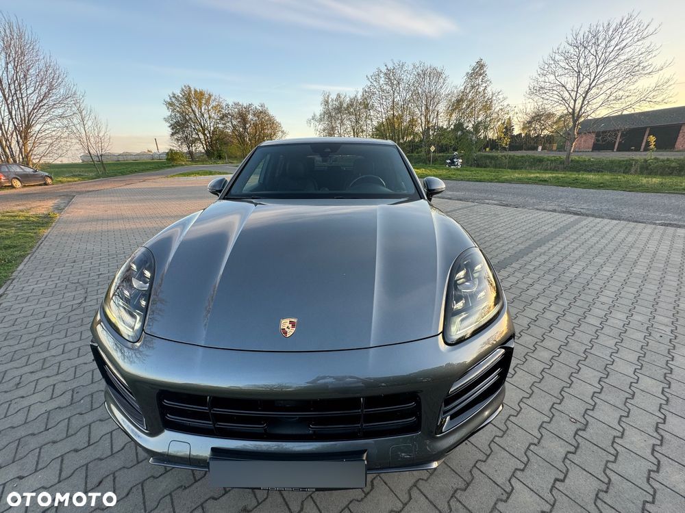Porsche Cayenne Coupe GTS - 4