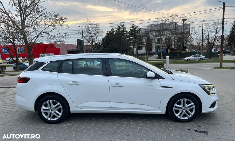 Renault Megane - 11