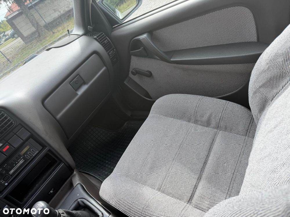 Opel Omega - 18