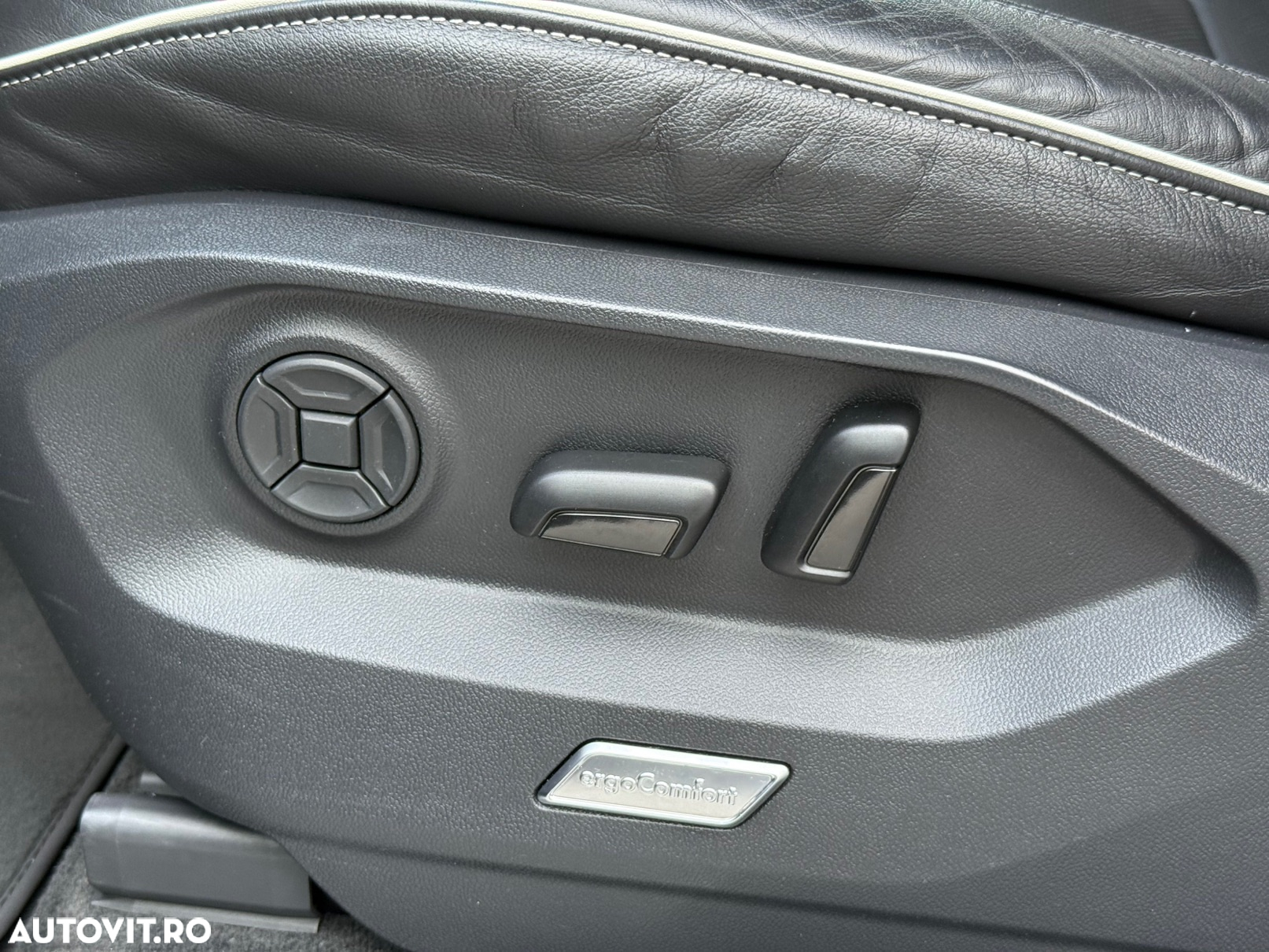 Volkswagen Touareg 3.0 V6 TDI 4Motion DPF Automatik Atmosphere - 30