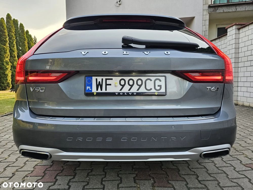 Volvo V90 Cross Country T6 AWD Pro - 12