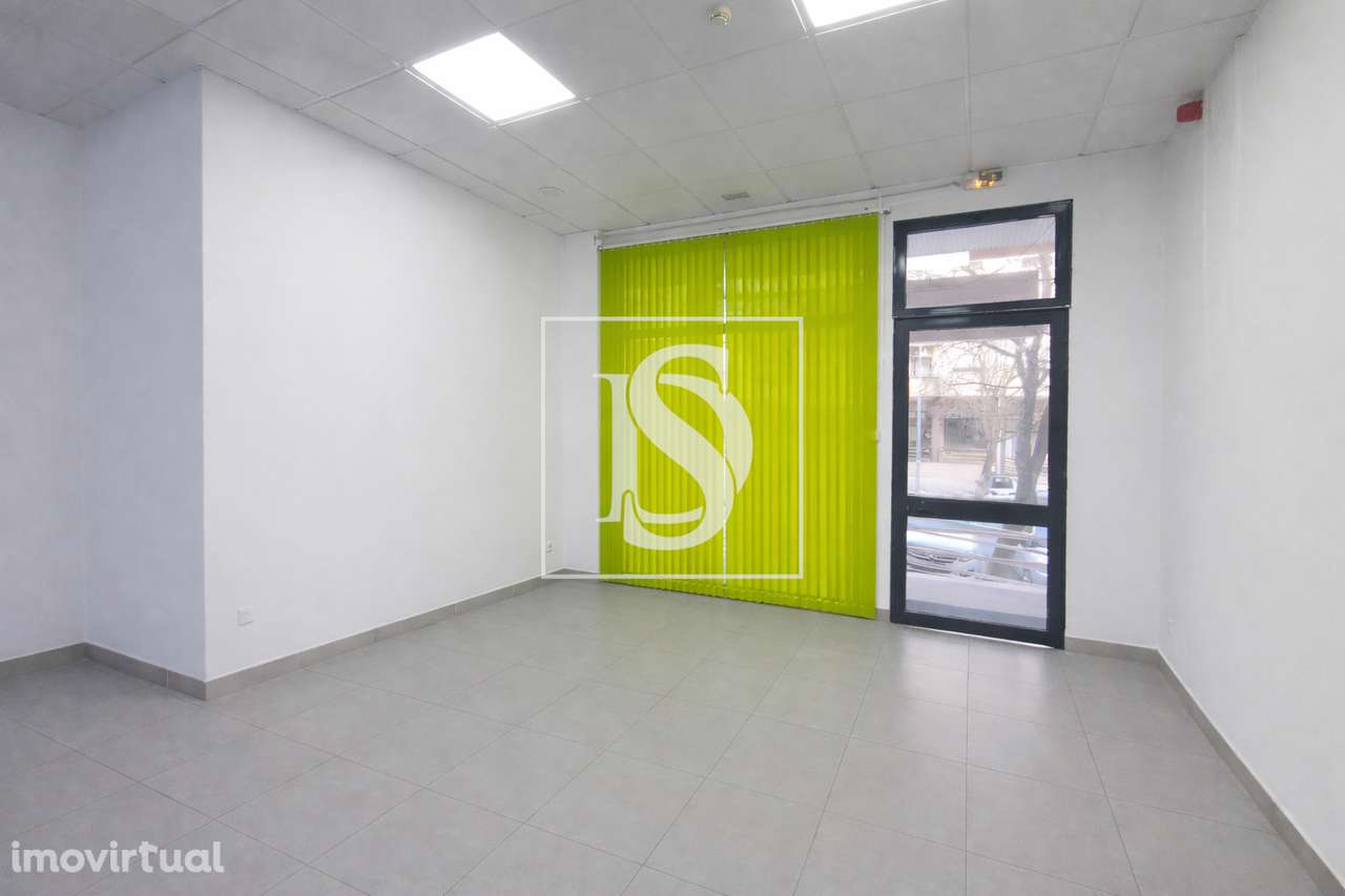 Espaço Comercial com autorização para Habitação | Zona Alta de Torres - Grande imagem: 3/16