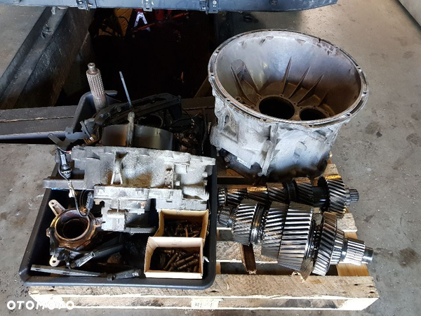 Obudowa skrzyni biegów tył Mercedes Actros MP4 G211-12