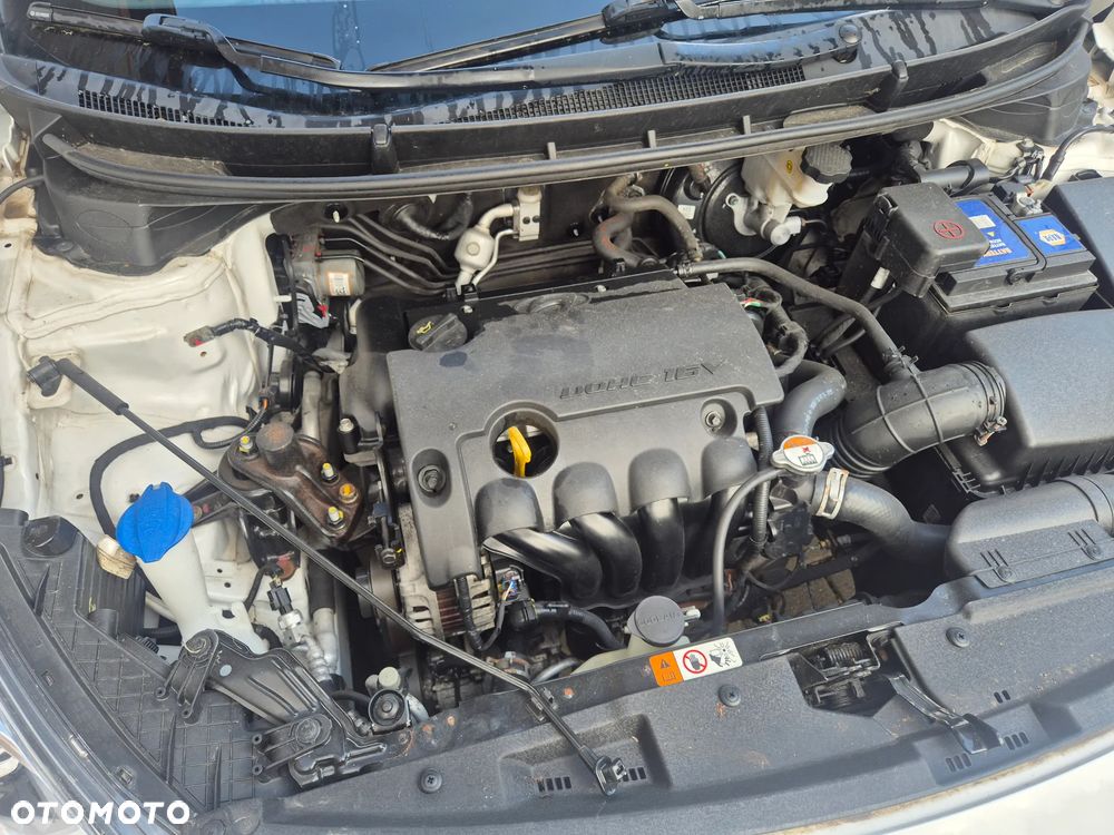 Hyundai i30 1.4 Trend - 27