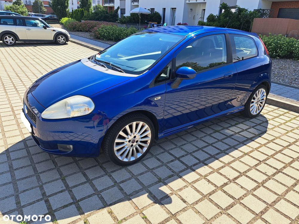 Fiat Grande Punto - 2