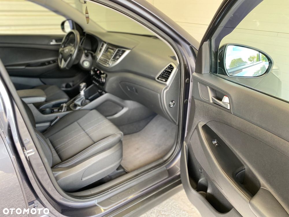 Hyundai Tucson 1.7 CRDI BlueDrive Comfort 2WD - 11