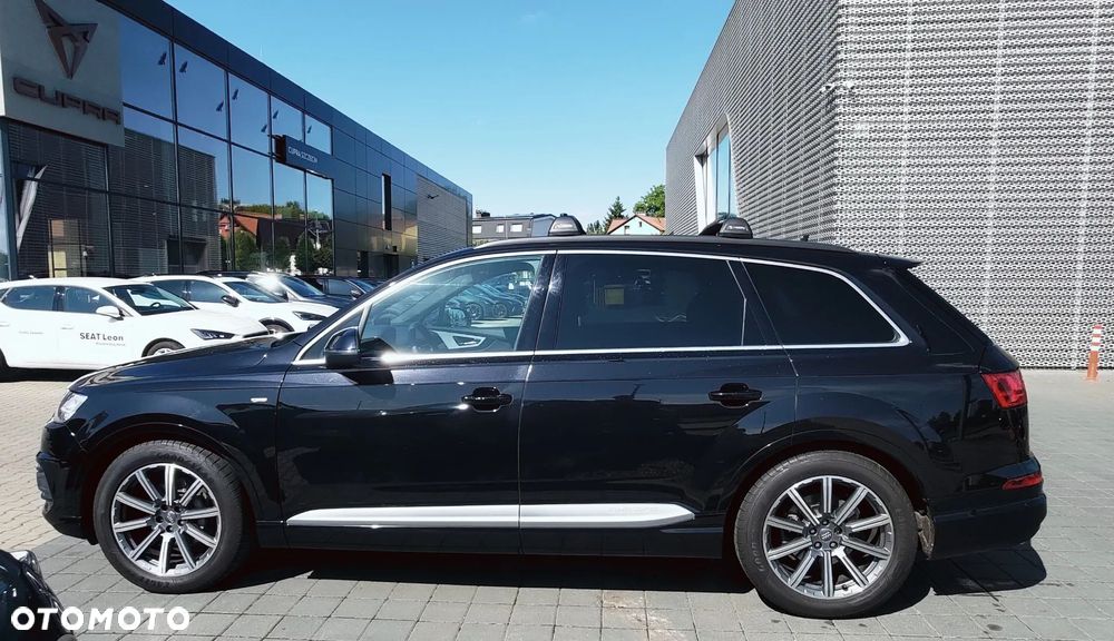 Audi Q7 - 7