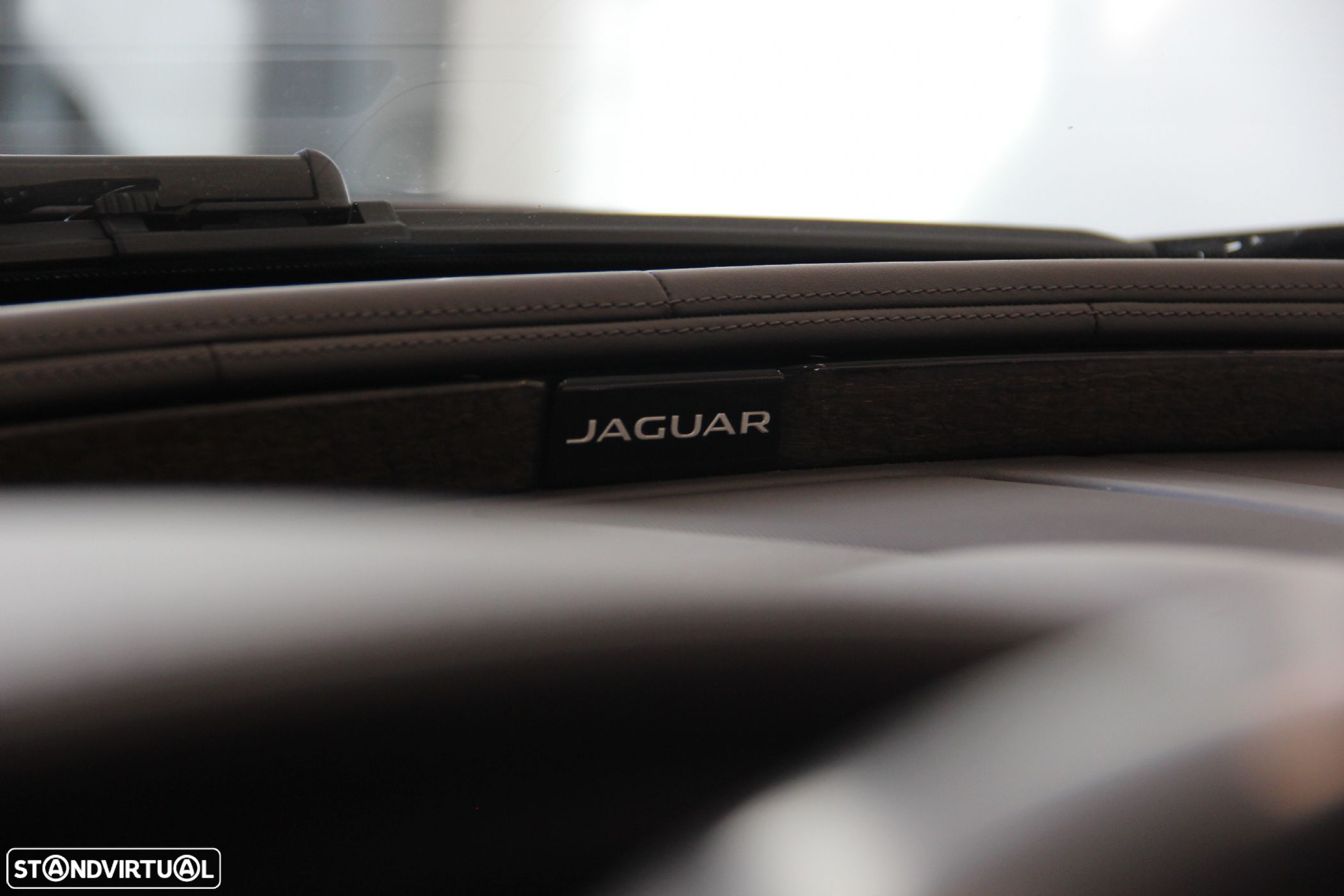 Jaguar XJ 3.0 D V6 Premium Luxury - 6
