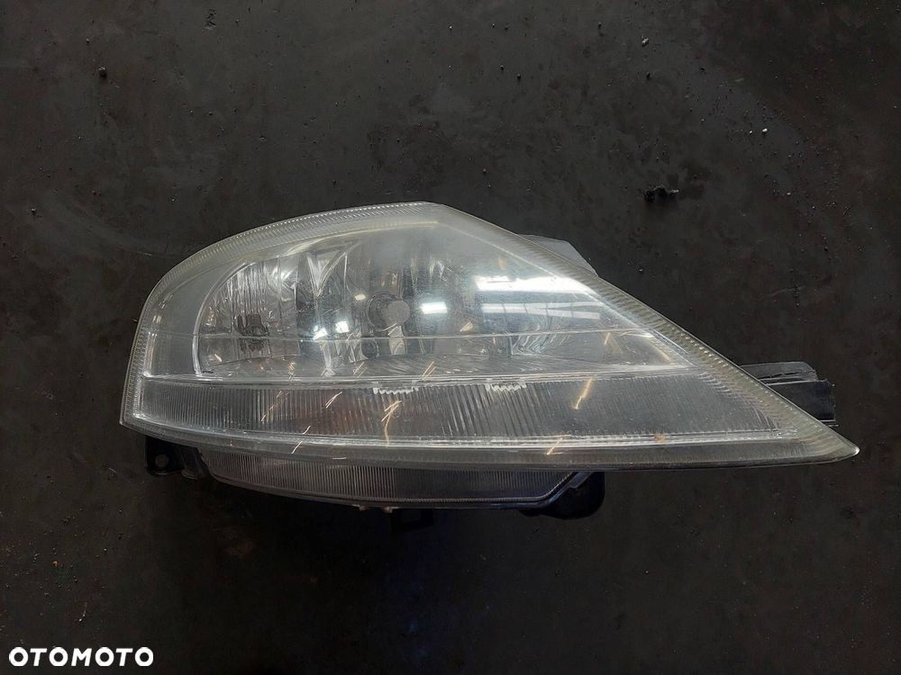 BŁOTNIK LEWY PRZÓD + PRAWY PRZÓD + LAMPA PRAWY PRZÓD CITROEN C3 I KDDC - 2