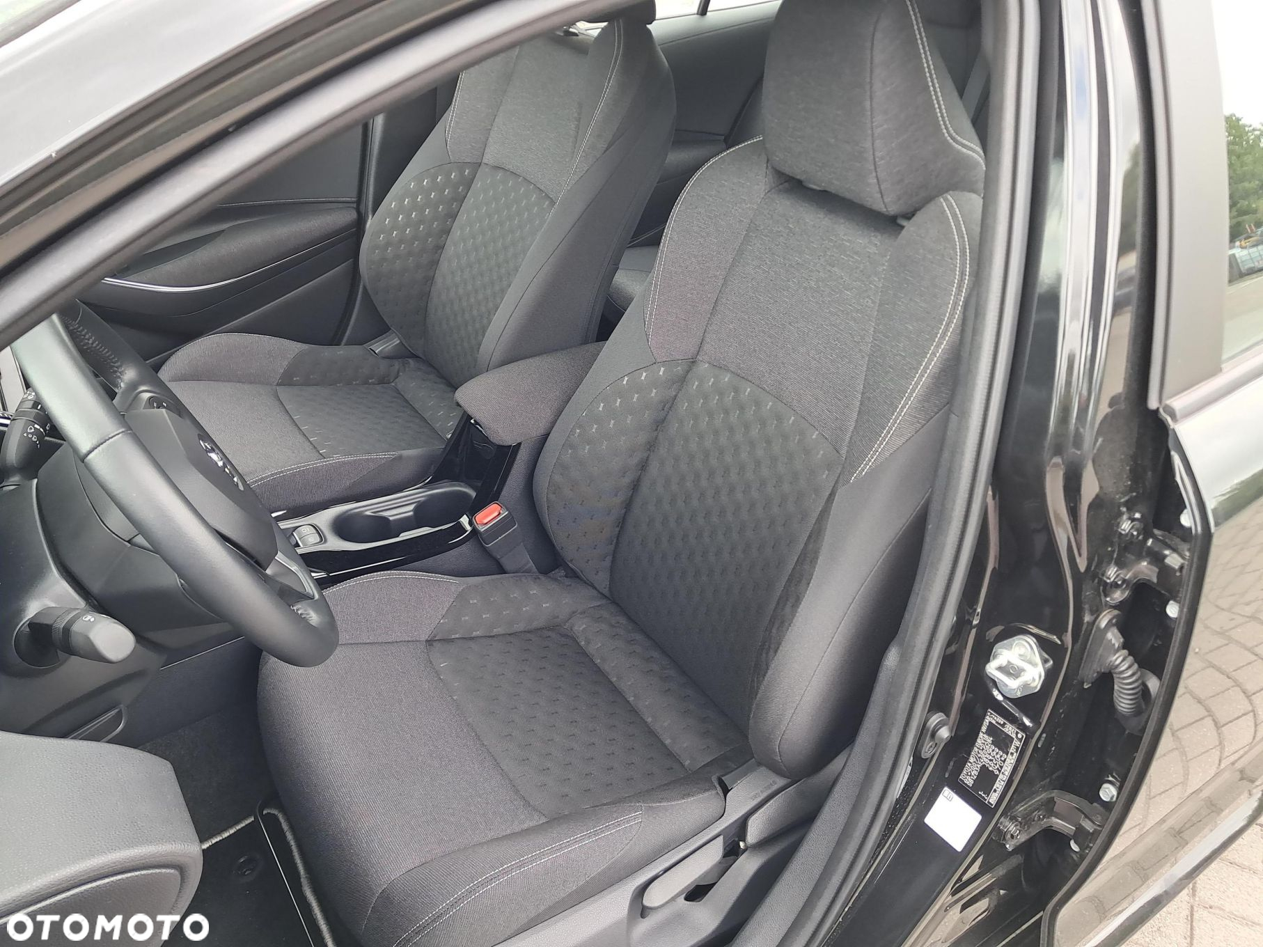 Toyota Corolla - 20