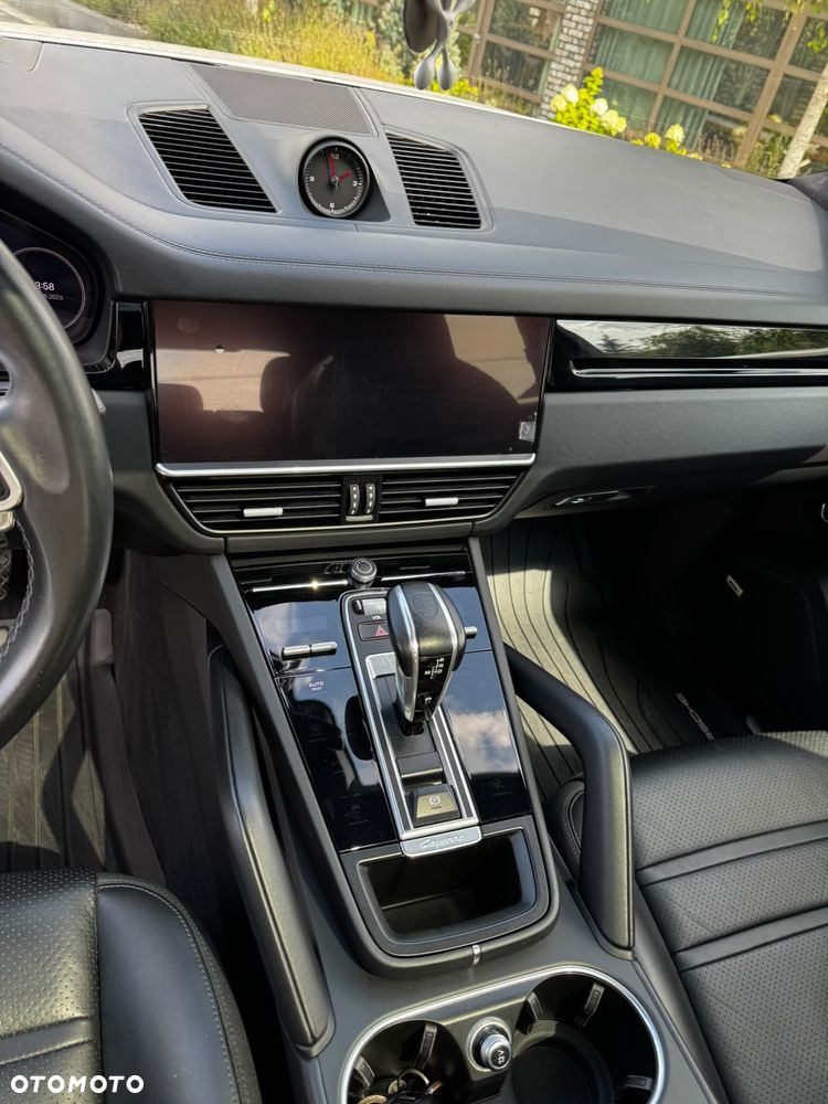 Porsche Cayenne Platinum Edition - 24