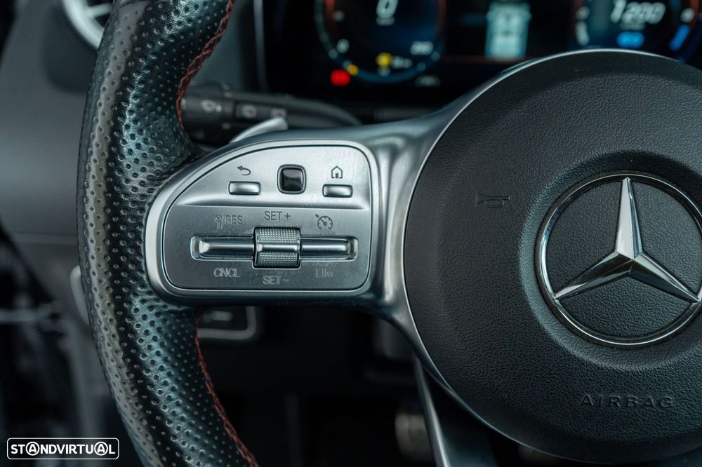 Mercedes-Benz GLA 250 e 8G-DCT AMG Line - 28