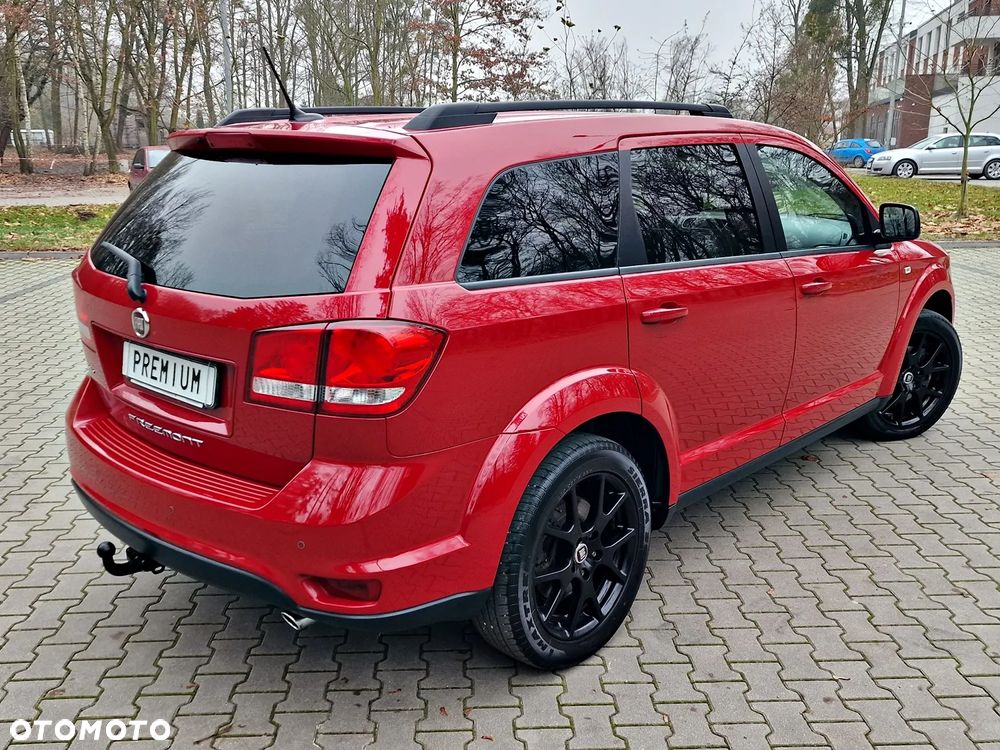 Fiat Freemont 2.0 Multijet 16V DPF Automatik Allrad Black Code - 16