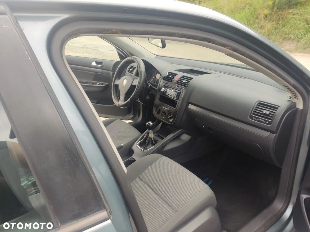 Volkswagen Jetta 1.6 FSI Comfortline - 9