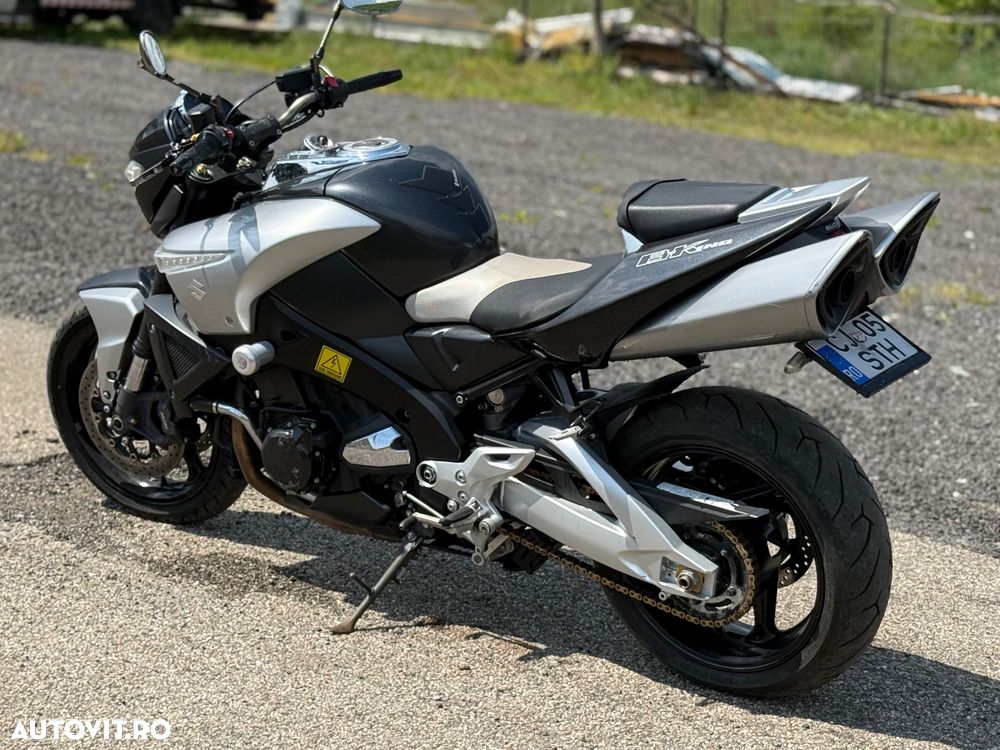 Suzuki GSX 1300 B-King - 2