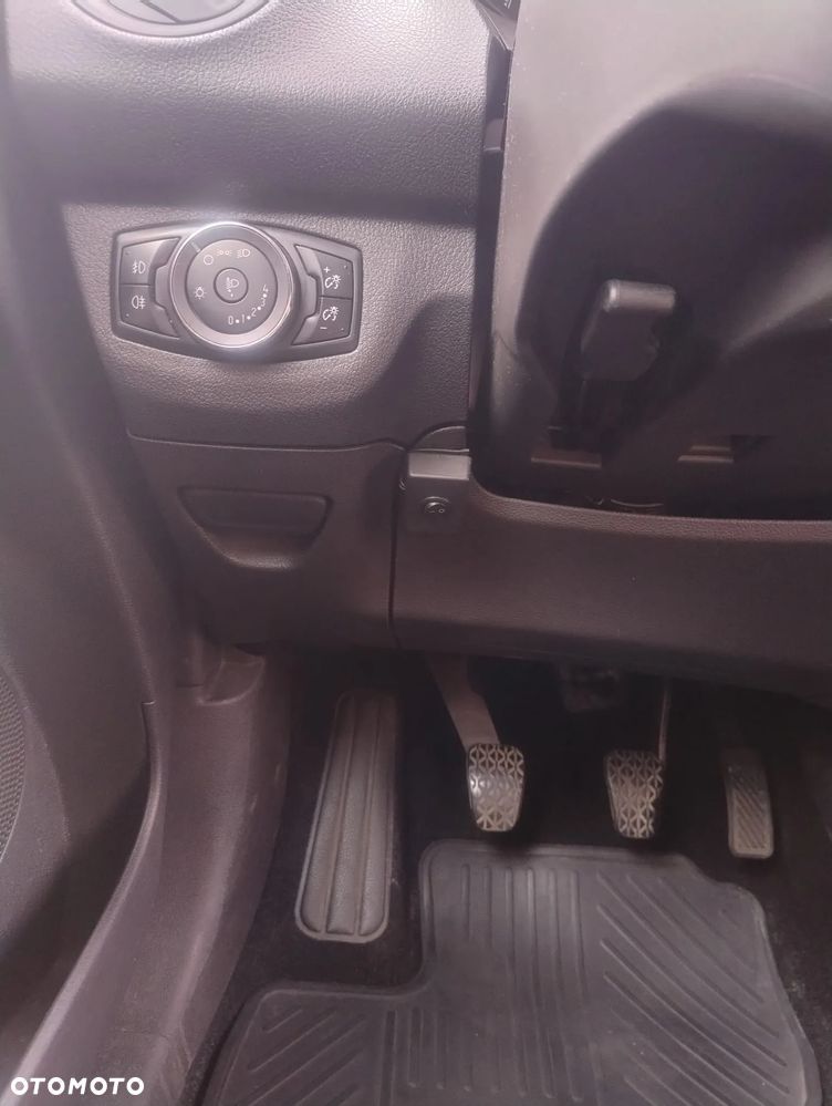 Ford Tourneo Courier 1.0 EcoBoost Trend - 26