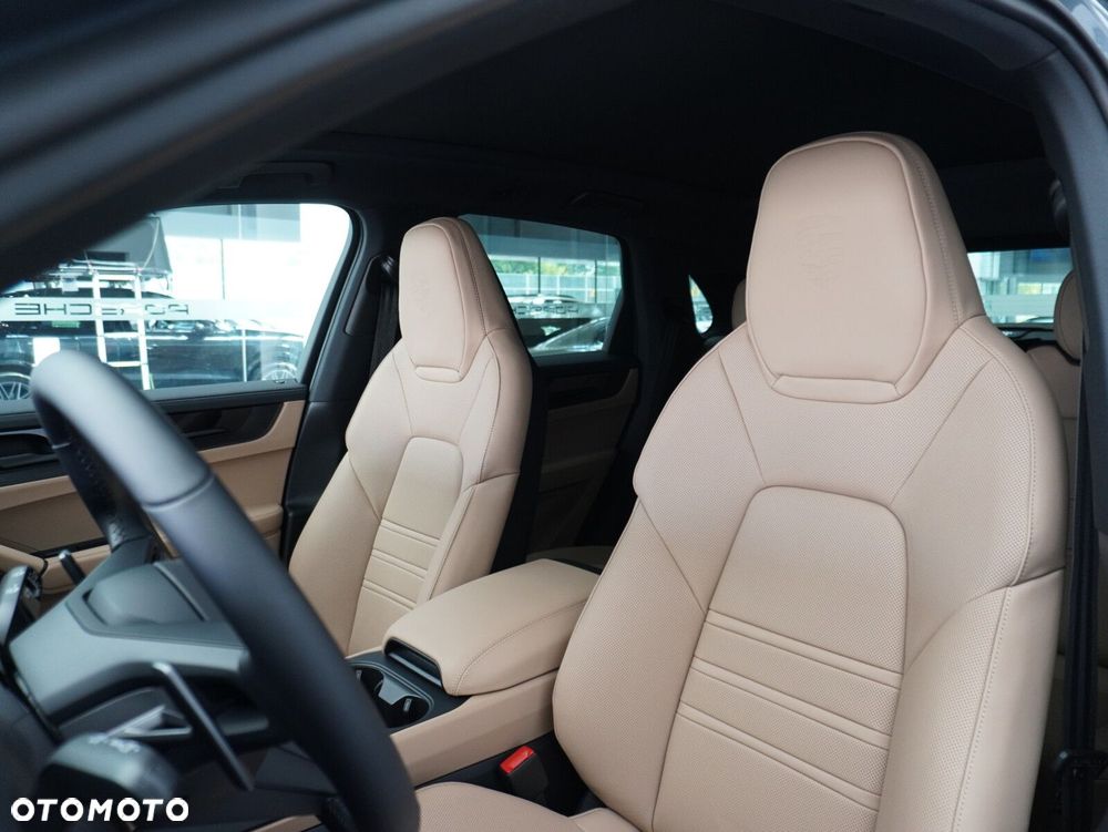 Porsche Cayenne Black Edition - 21