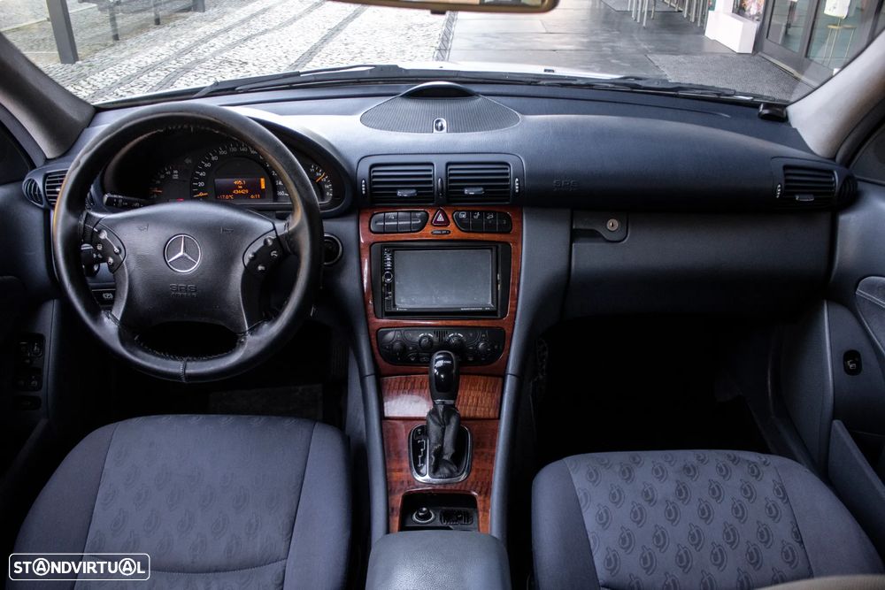 Mercedes-Benz C 220 - 32