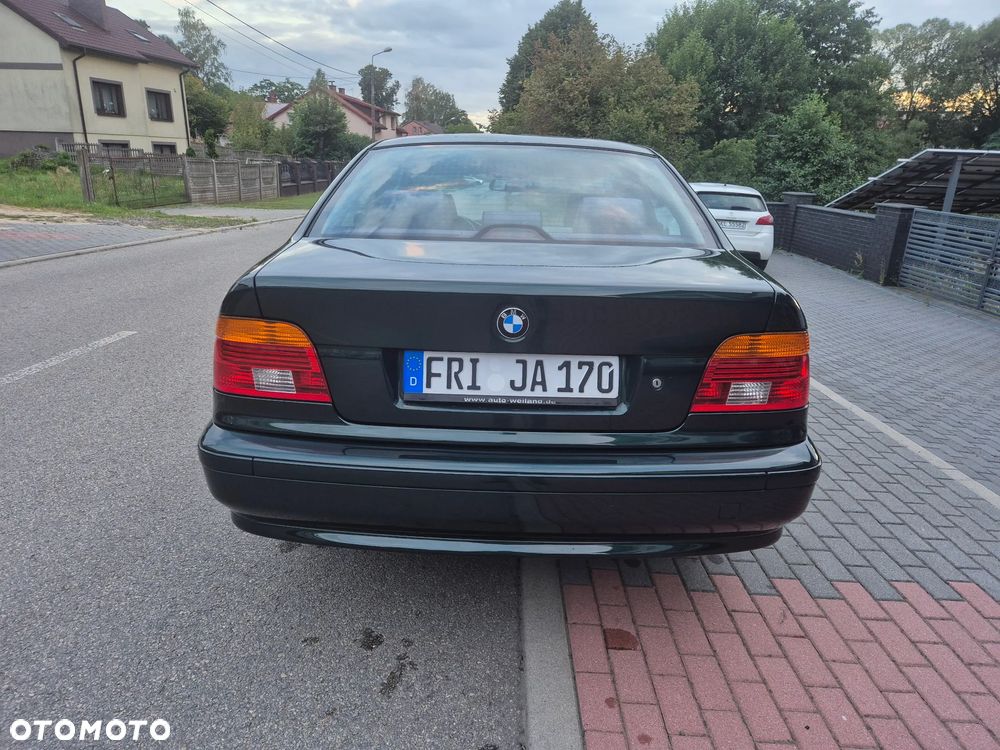 BMW Seria 5 520i - 6