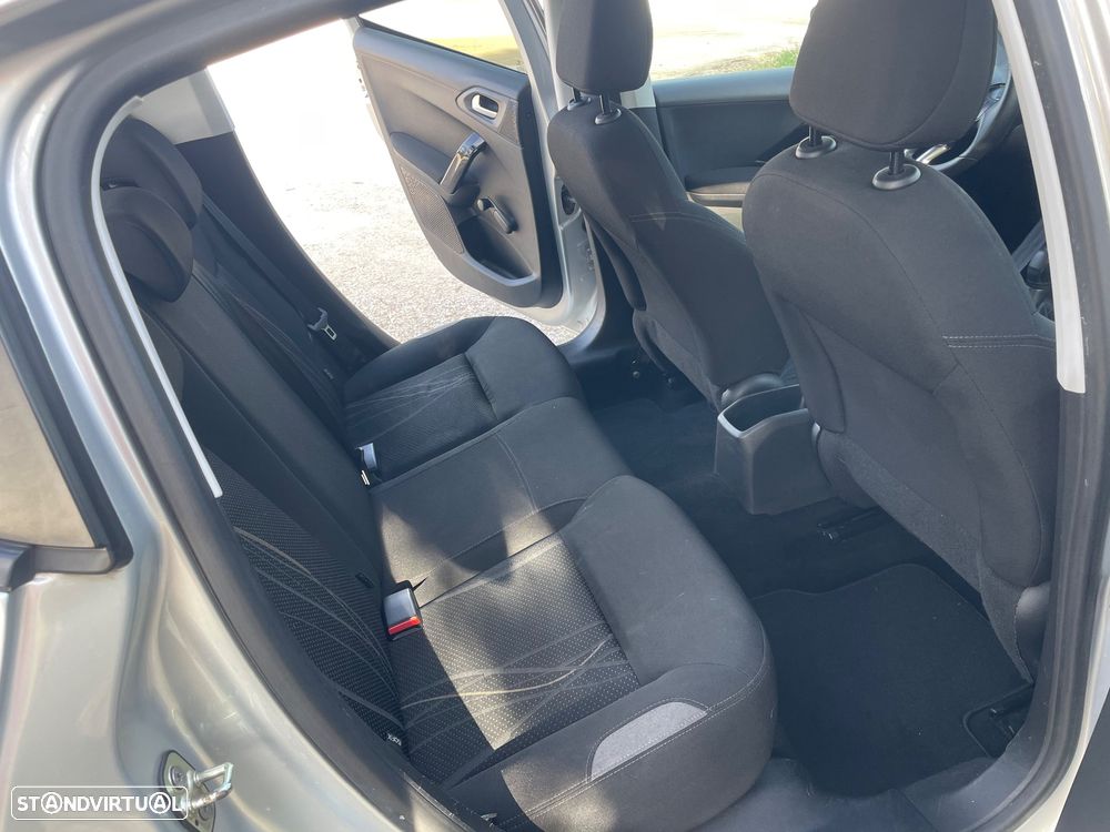 Peugeot 208 1.2 VTi Active - 20