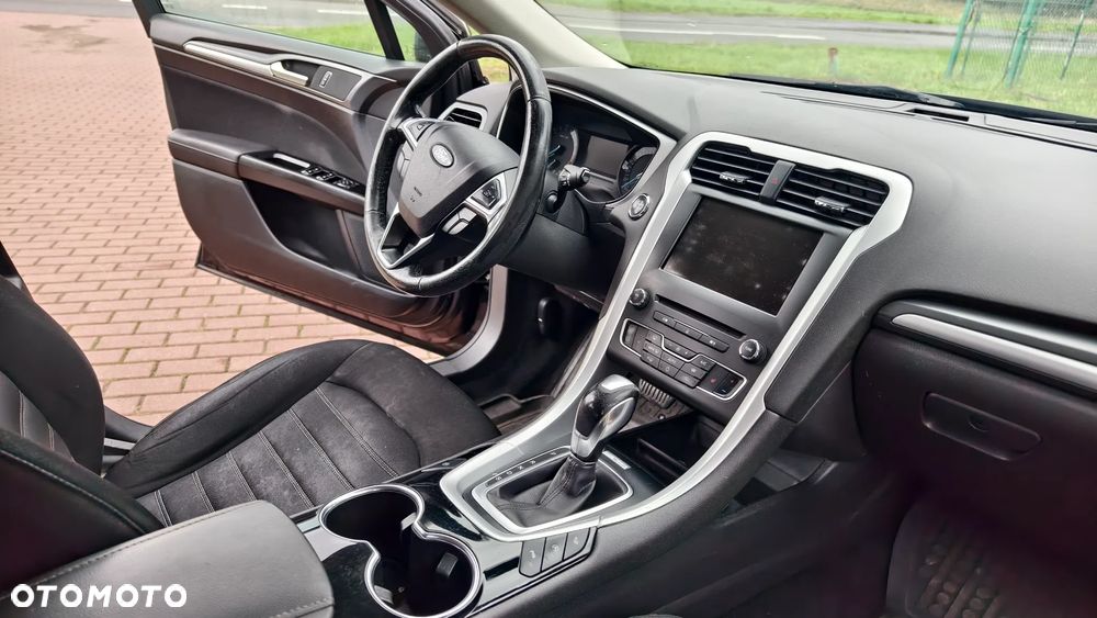 Ford Mondeo - 30