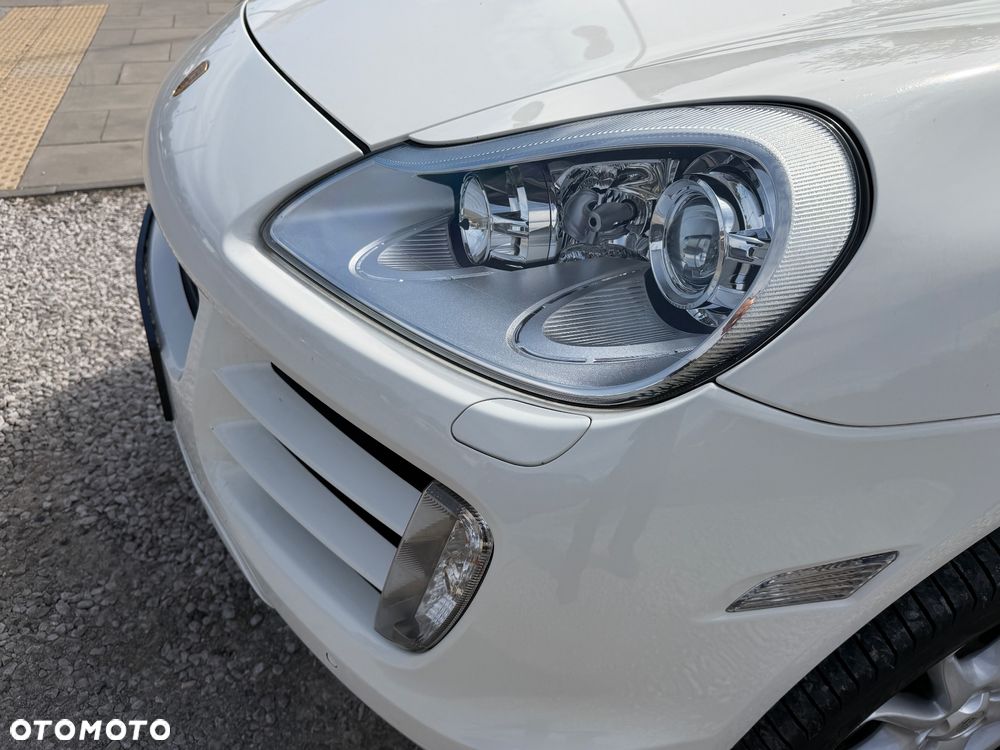 Porsche Cayenne Tiptronic S - 9
