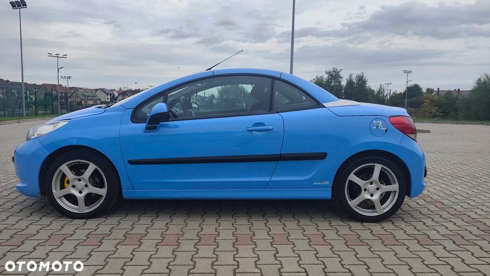 Peugeot 207 Cc 2007 photo 2