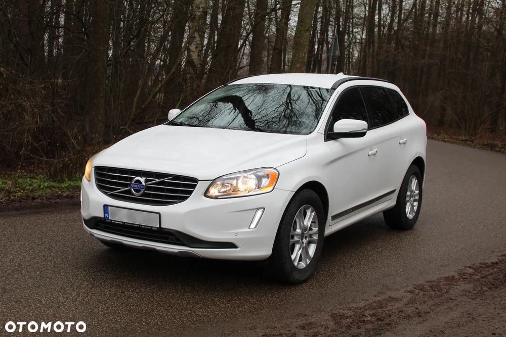 Volvo XC 60 T5 AWD Drive-E Momentum - 1