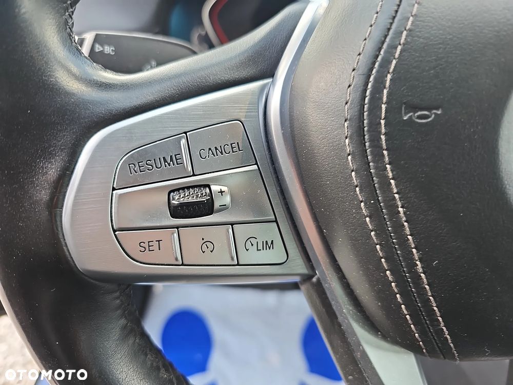 BMW Seria 7 730Ld xDrive mHEV - 17