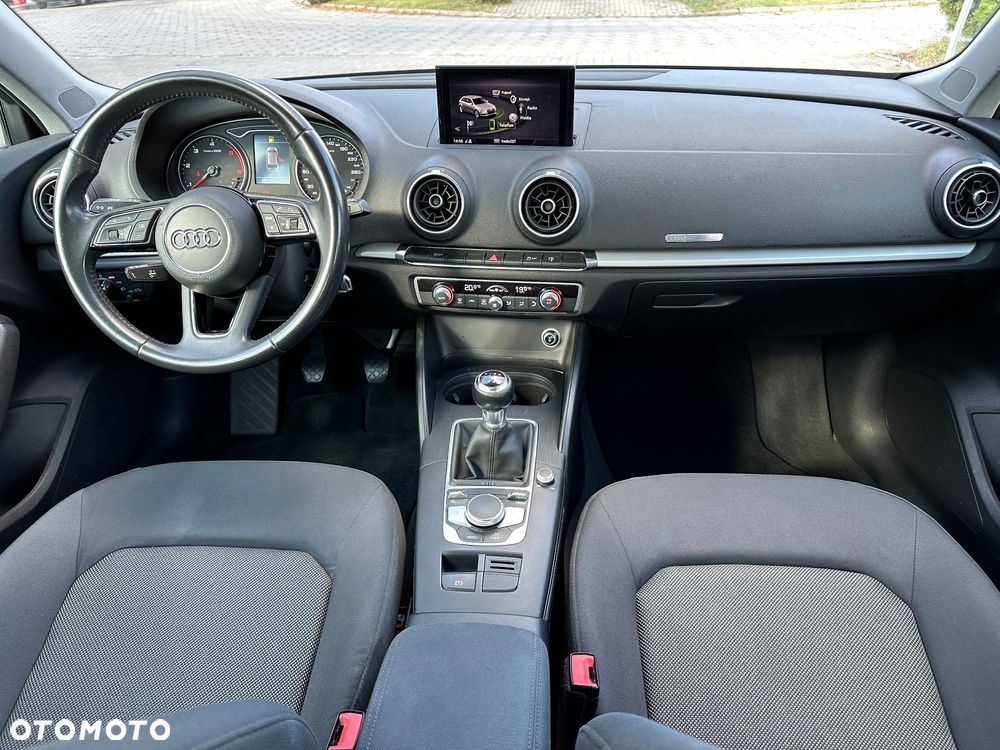 Audi A3 Sportback - 13