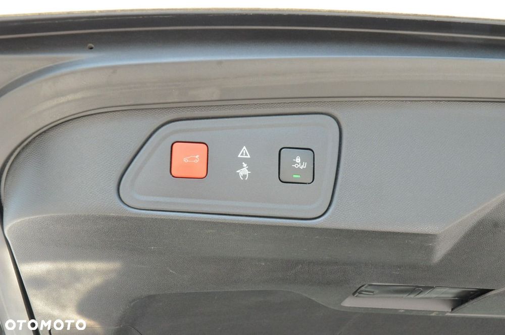 Peugeot 3008 2.0 BlueHDi GT S&S EAT8 - 14