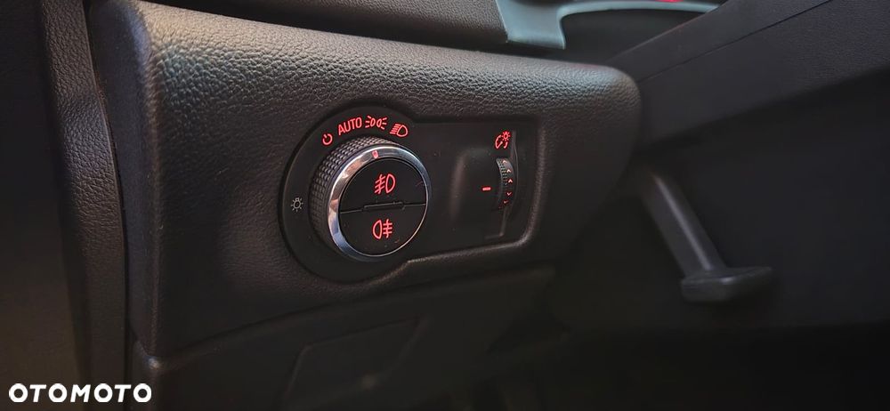 Opel Astra 2.0 CDTI DPF Automatik Cosmo - 18
