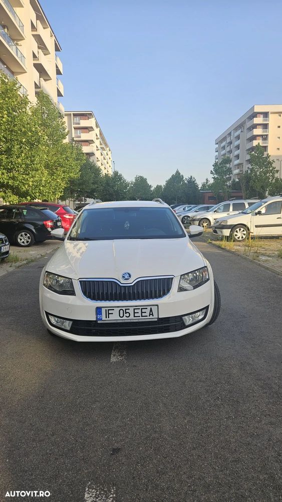 Skoda Octavia 2.0 TDI AMBITION DSG - 1
