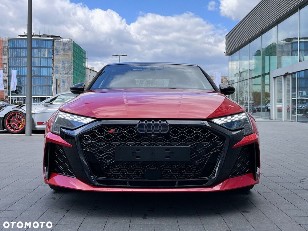 Audi RS3 Limousine - 8