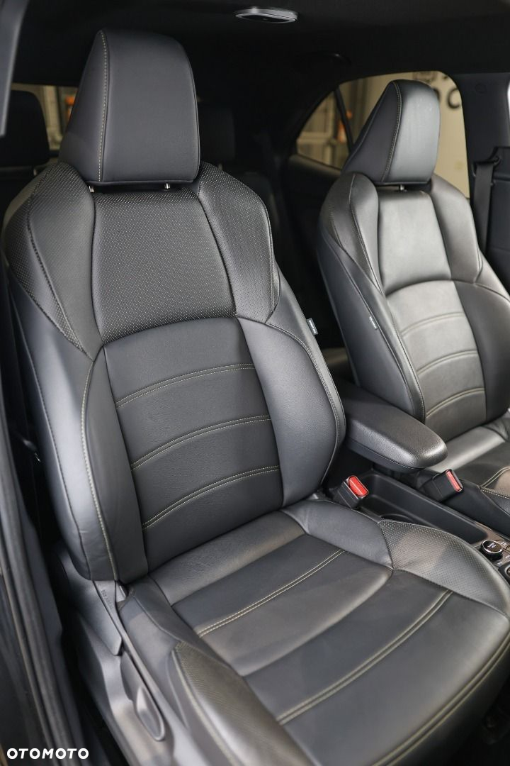 Toyota Yaris Cross - 18
