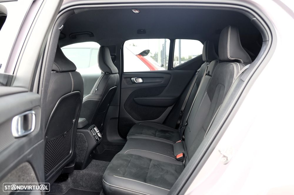Volvo XC 40 2.0 B3 Core - 10