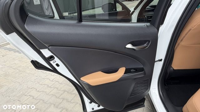 Lexus UX 200 GPF F Sport Design+ 2WD - 26