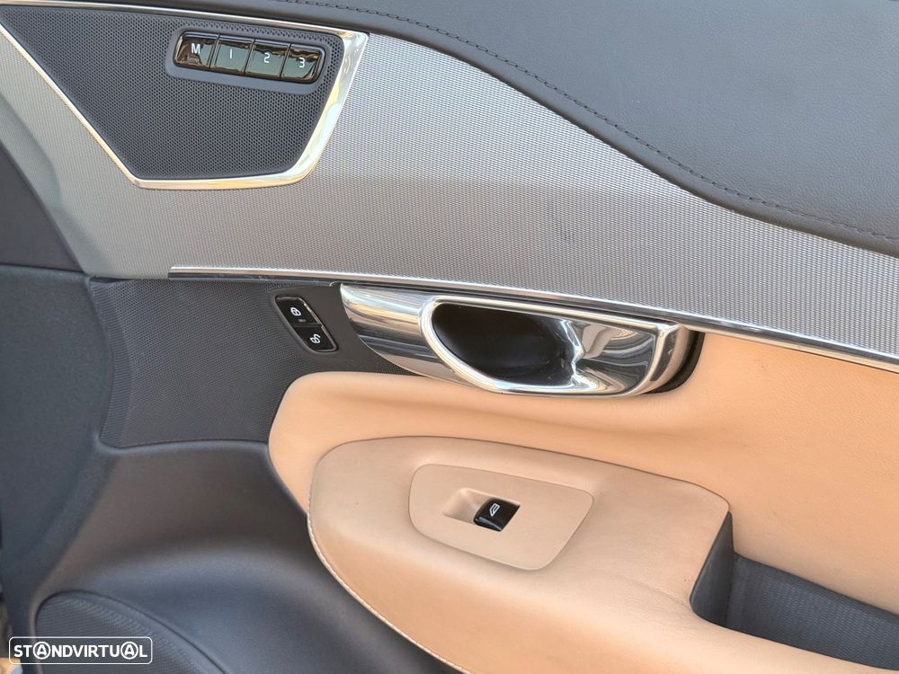 Volvo XC 90 2.0 D5 Inscription AWD - 23