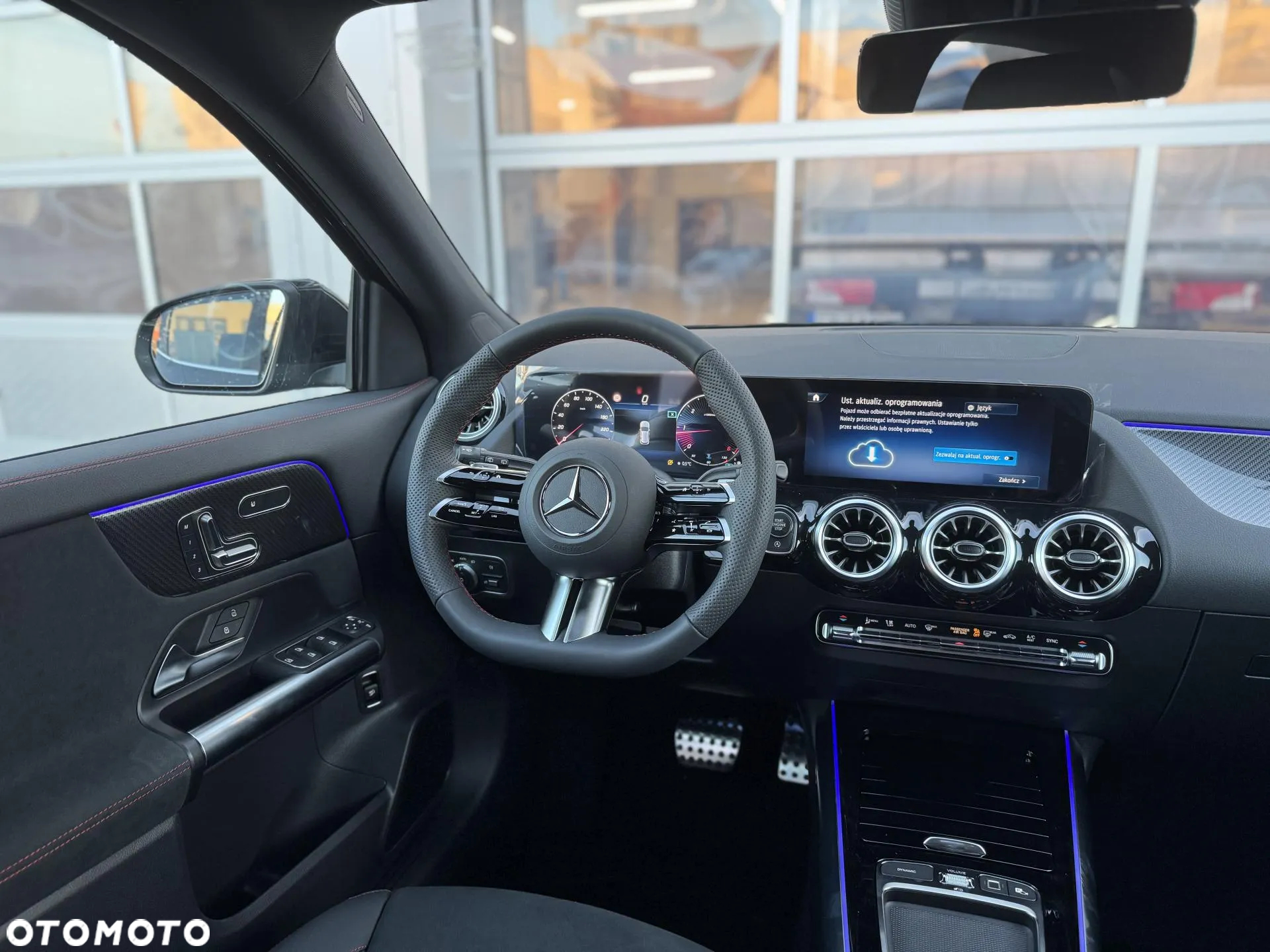 Mercedes-Benz GLA 200 d 4-Matic AMG Line - 14