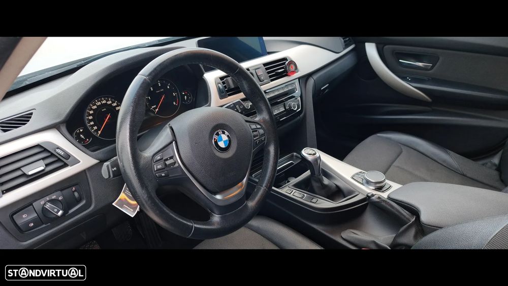 BMW 318 2017 photo 4