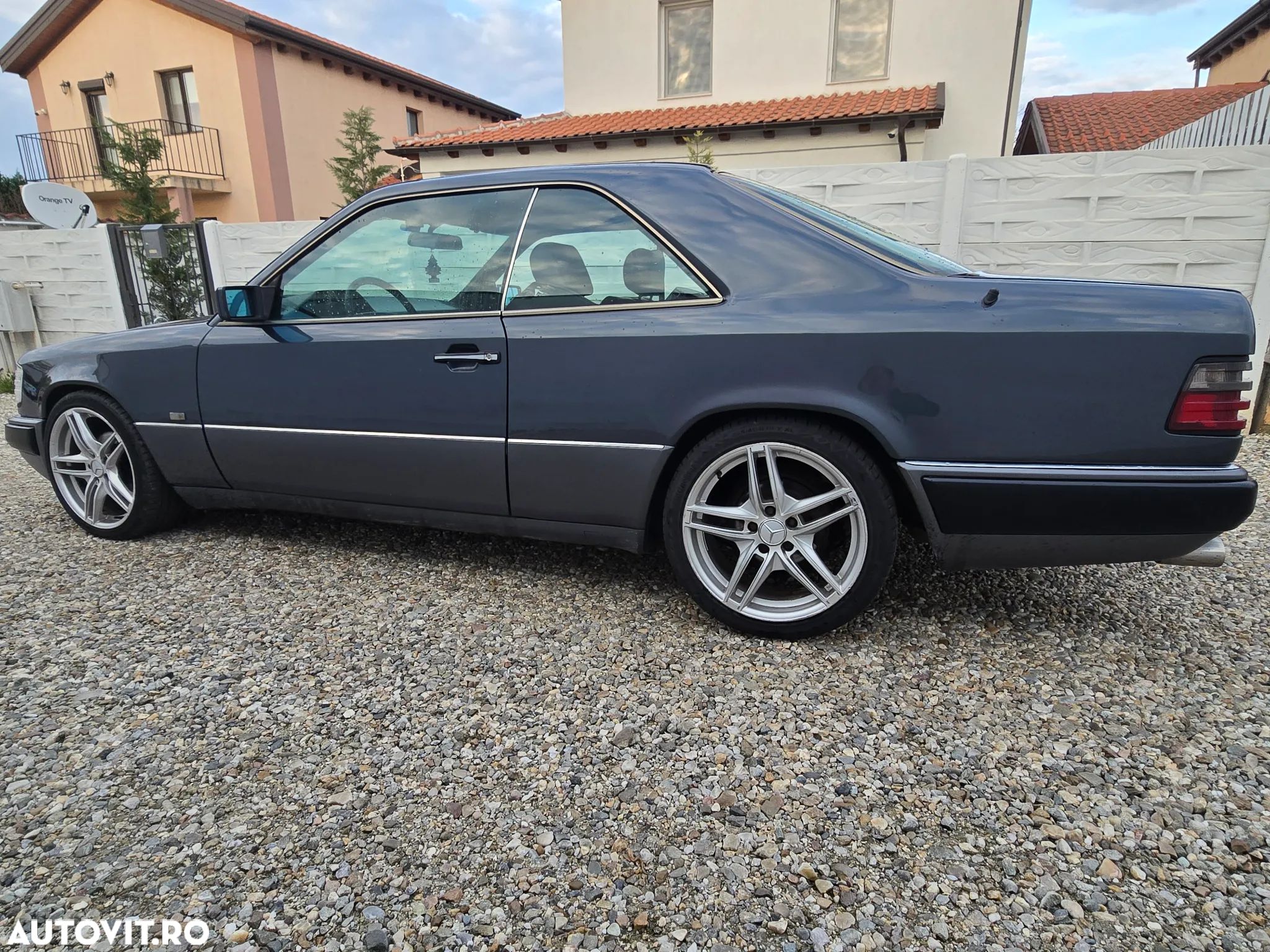 Mercedes-Benz E - 1