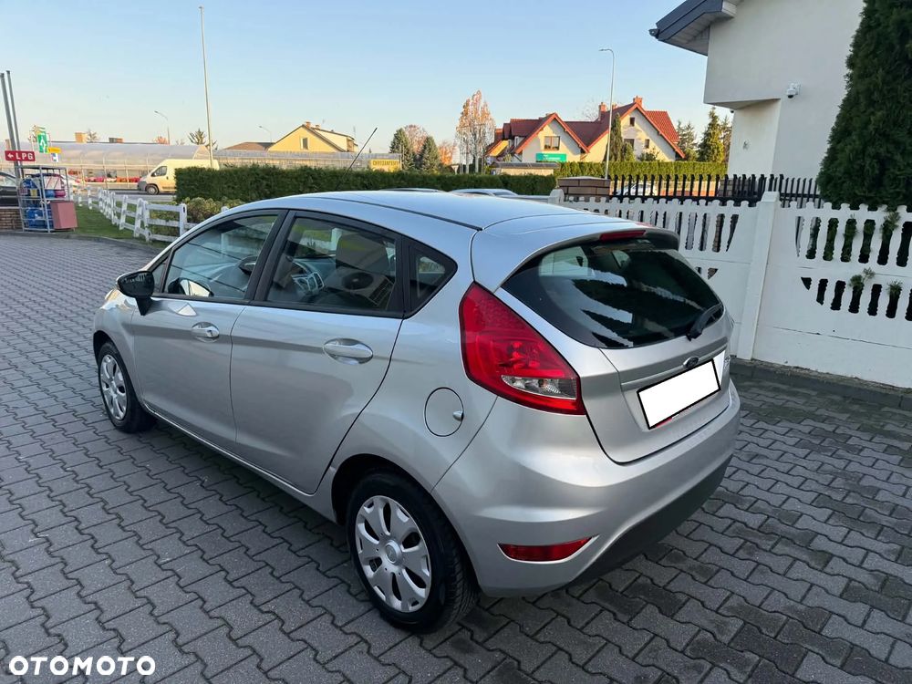 Ford Fiesta - 4